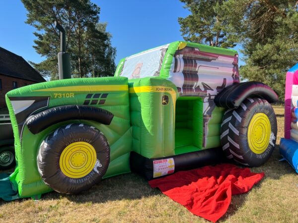 Traktor Grün Hüpfburg Traktor Grün