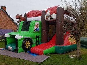 Traktor Scheune Hüpfburg Traktor/ Scheune