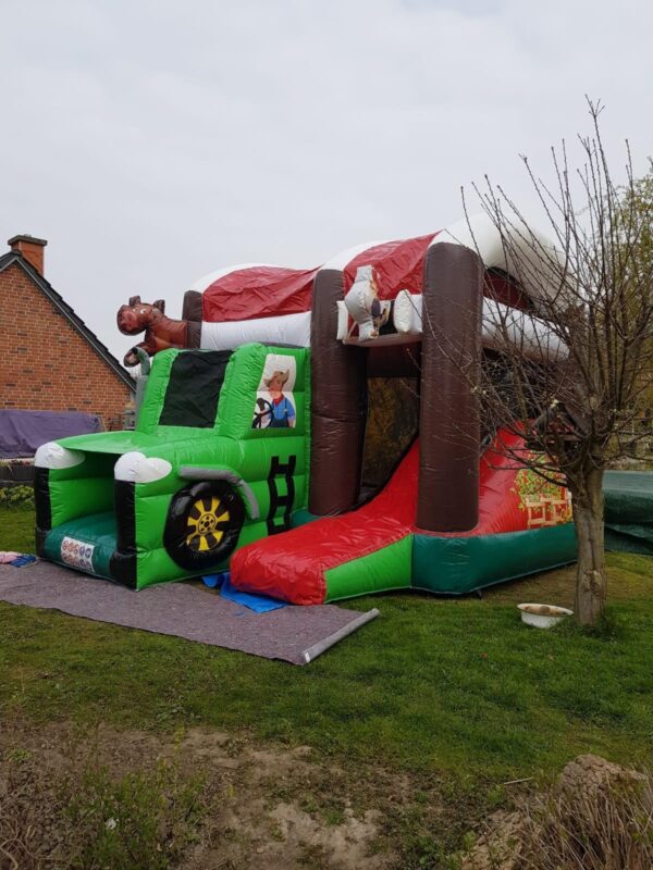 Traktor Scheune Hüpfburg Traktor/ Scheune